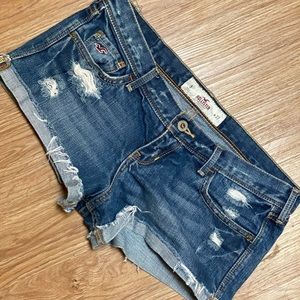Hollister distress shorts size:27